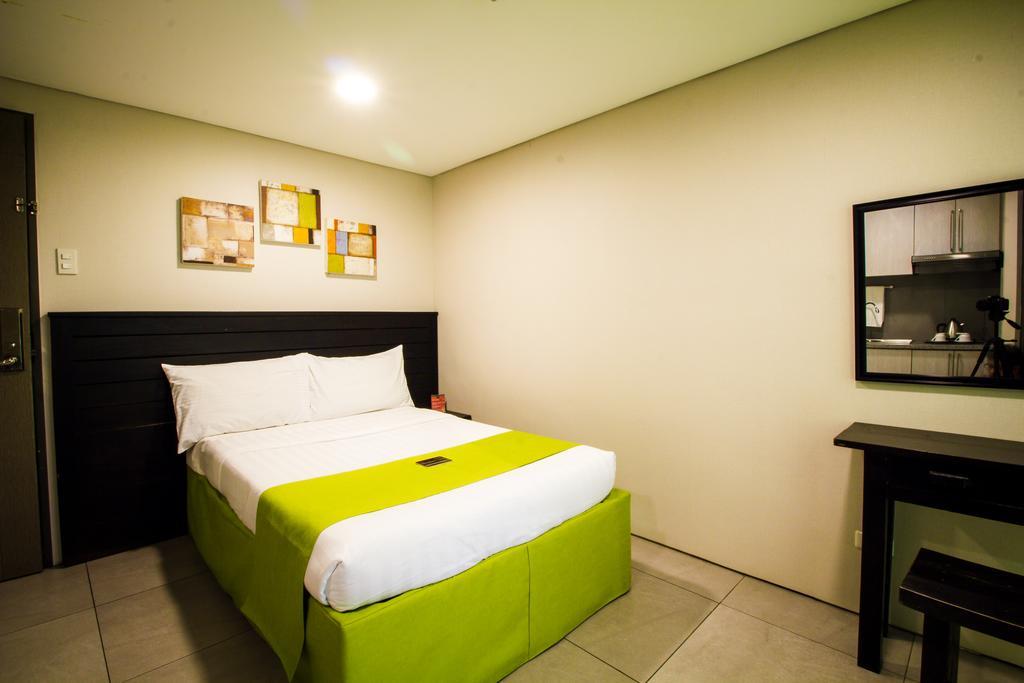 Jade Hotel And Suites Makati City Exterior foto