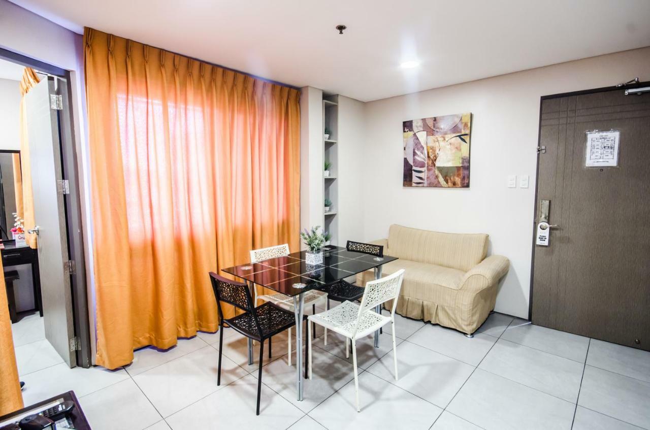 Jade Hotel And Suites Makati City Exterior foto